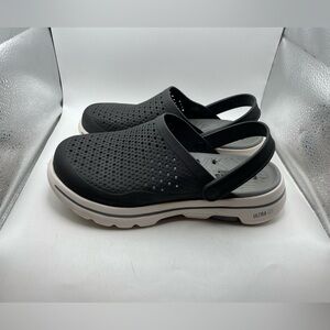 Skechers Foamies black rubber clogs size 7